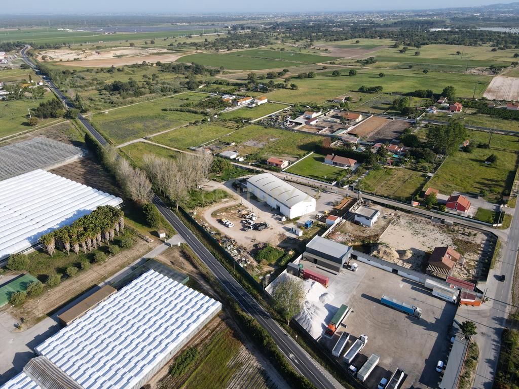 Moradia/Armazém em lote de 10280m2 em Alcochete - Image 75