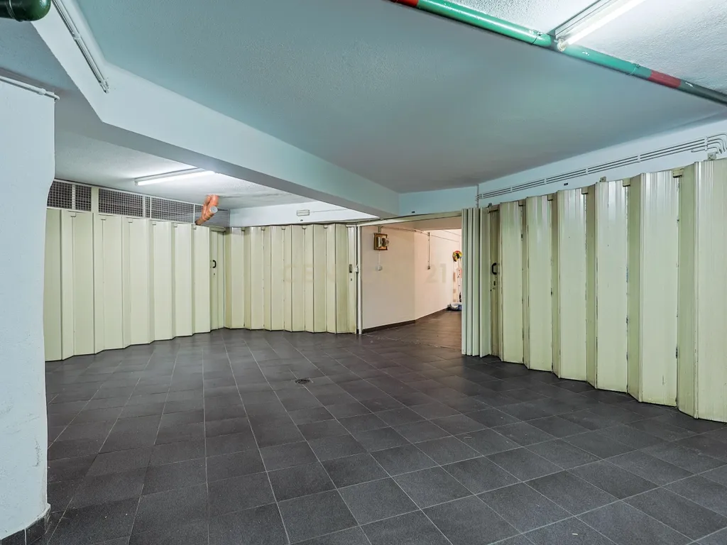 Apartamento T2 nas Quintinhas, Charneca de Caparica, com Terraço e Garagem - Image 30