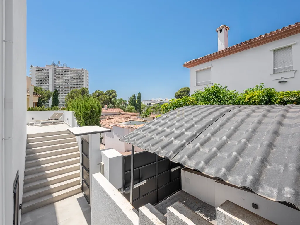 Uma moradia de luxo novinha em folha no coração de Nueva Andalucía - Image 42