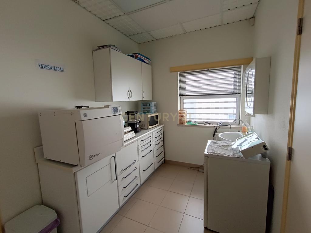 Trespasse de Clínica Dentária - Alapraia, Estoril - Image 2