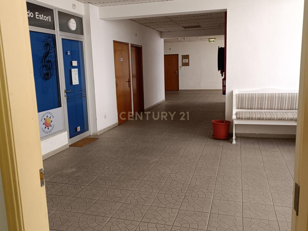Trespasse de Clínica Dentária - Alapraia, Estoril - Image 6