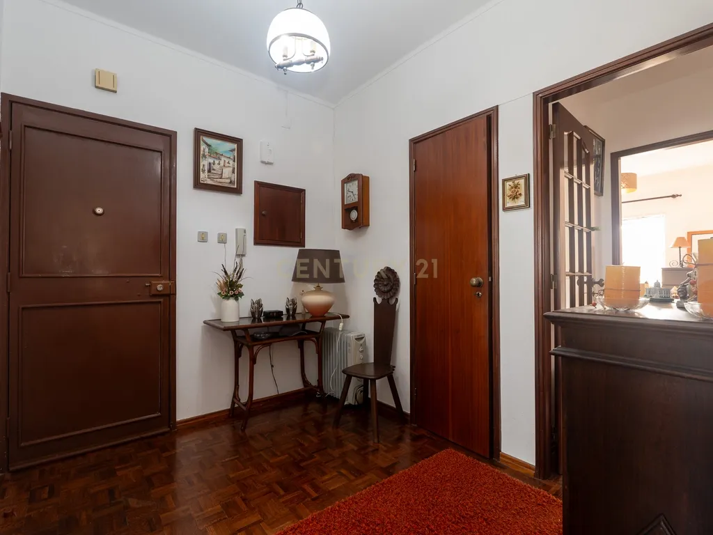 T2 no coração de Peniche | Rua Garrett | Oportunidade para viver ou rentabilizar🚨🚨🚨 - Image 5