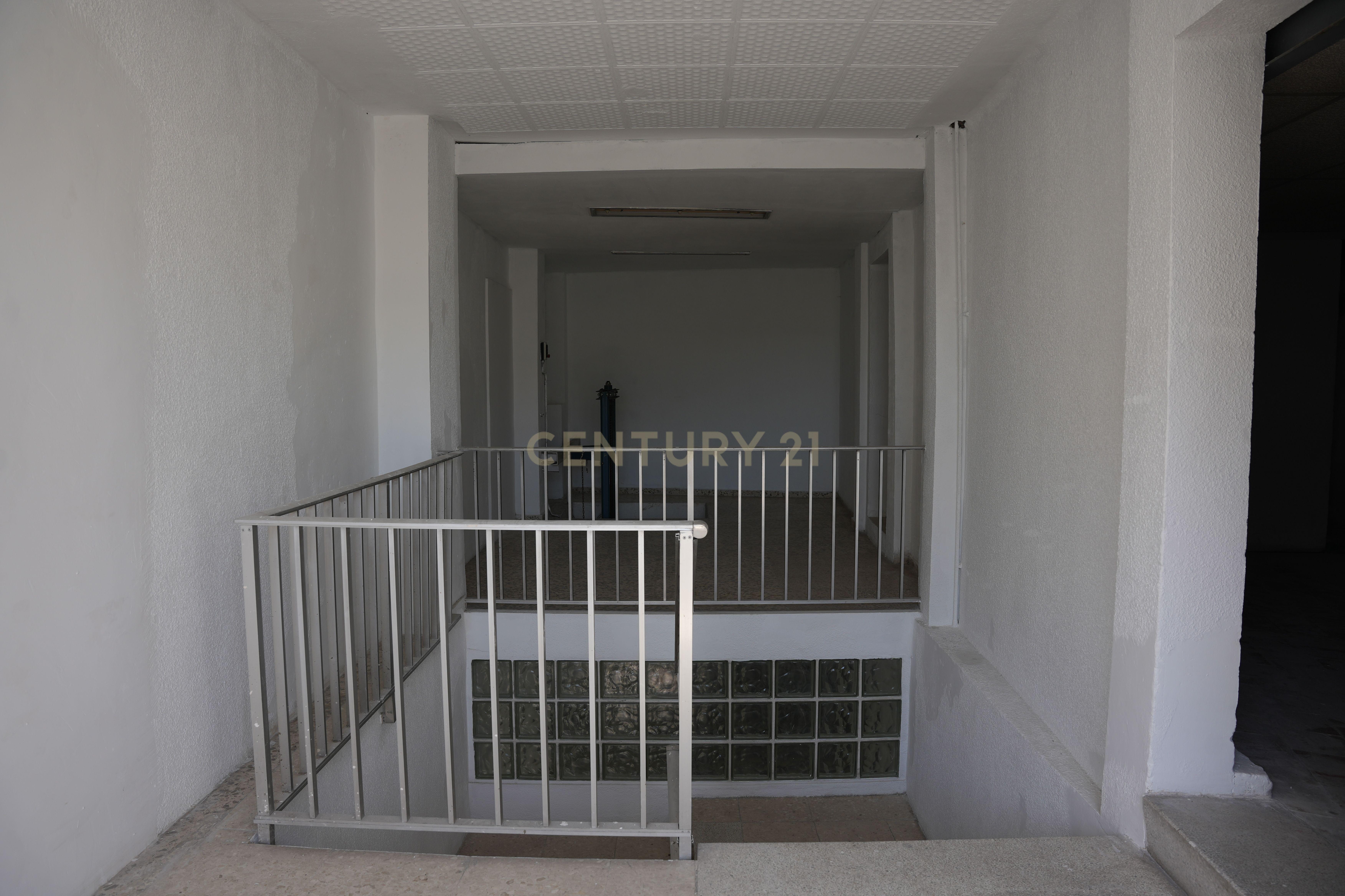  - Image 19