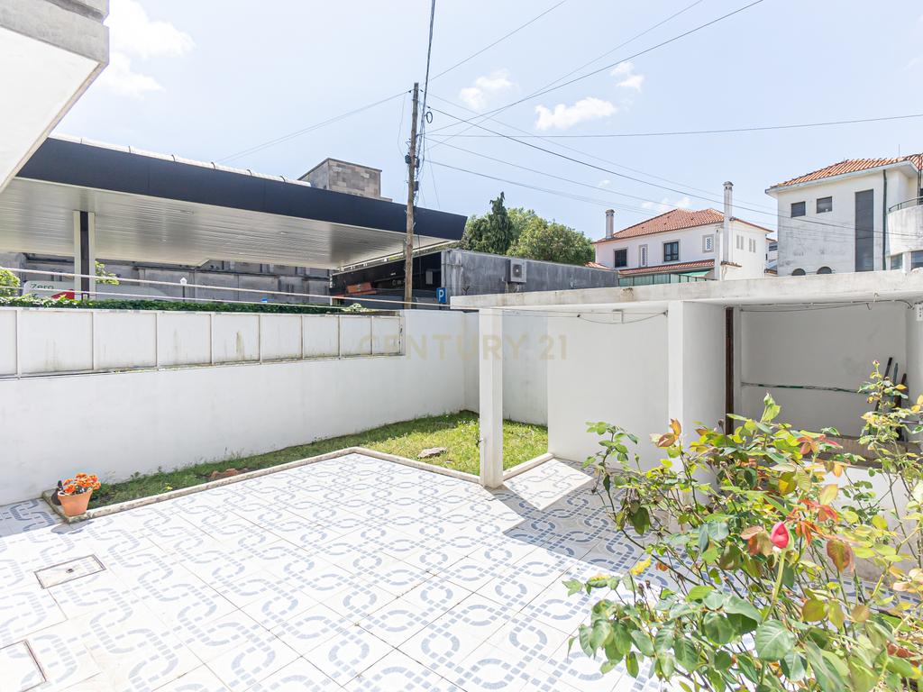 Andar Moradia T5 – Antas, Avenida Fernão de Magalhães – Porto - Image 37