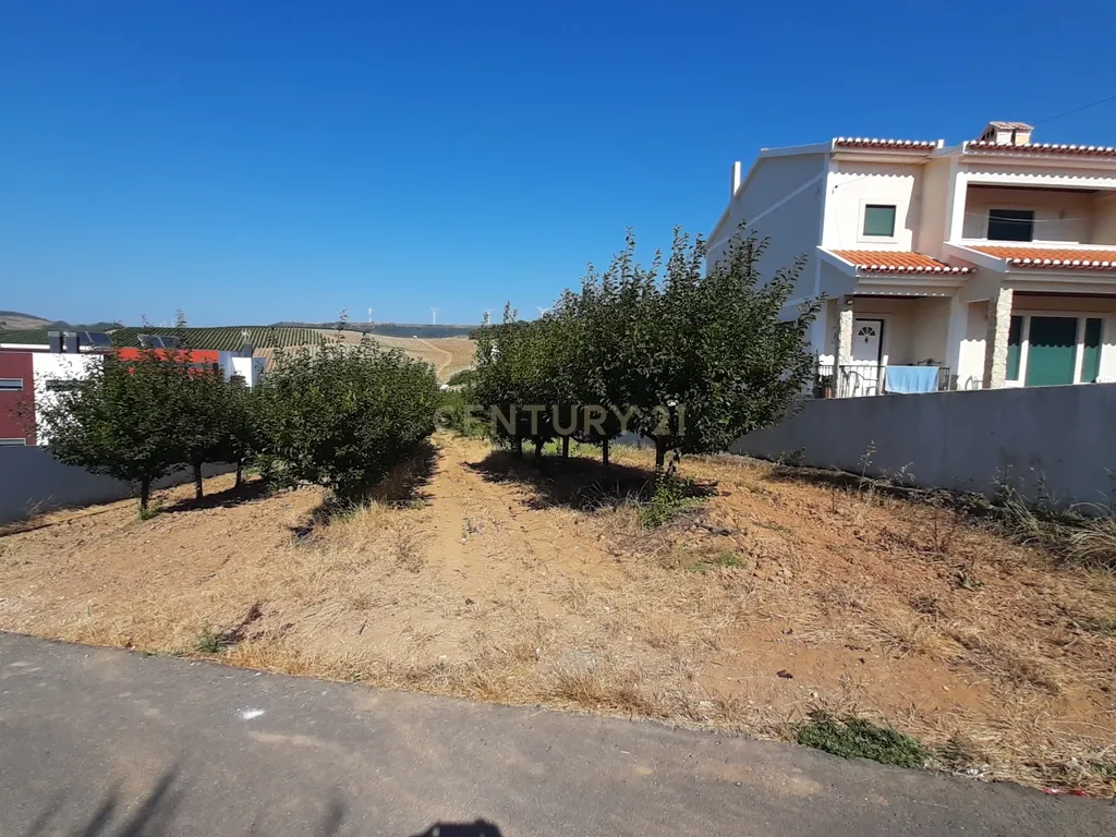 Terreno para construção Condomínio 2 Moradias + anexo comum em Turcifal - Image 2