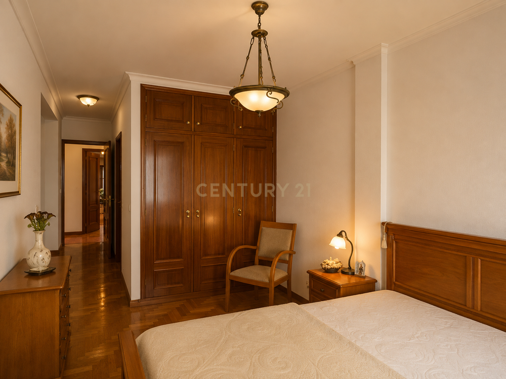 Apartamento T3+1 com Terraço em Primeira Linha de Mar em Vila do Conde - Image 8