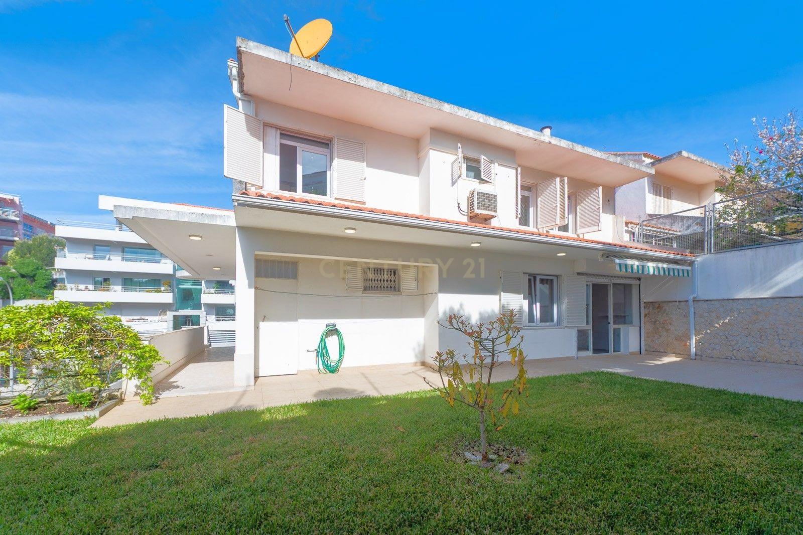 Fotografia 7 de Exclusiva Moradia na Parede com Vista de Mar e Apartamento T1 Independente