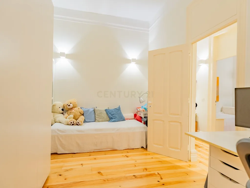 Apartamento T5 de Charme com Jardim Privativo nas Avenidas Novas | Avenida 5 de Outubro, Lisboa - Image 47
