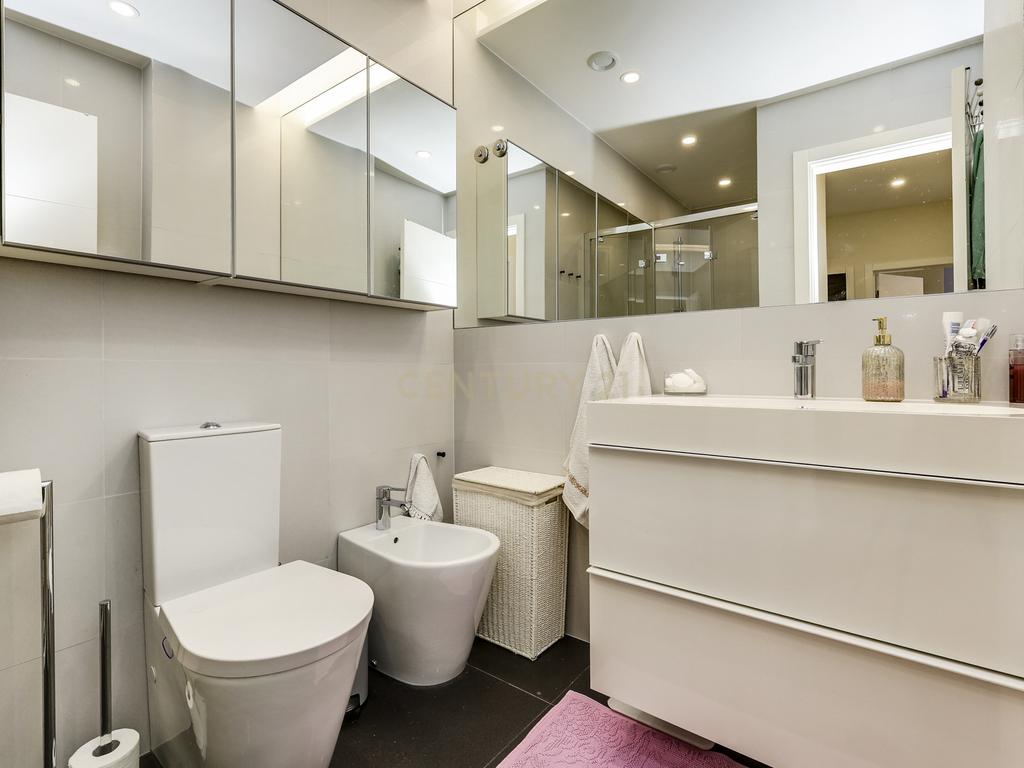 Apartamento T3 em Cascais com Luz Natural e Boa Localização - Image 18