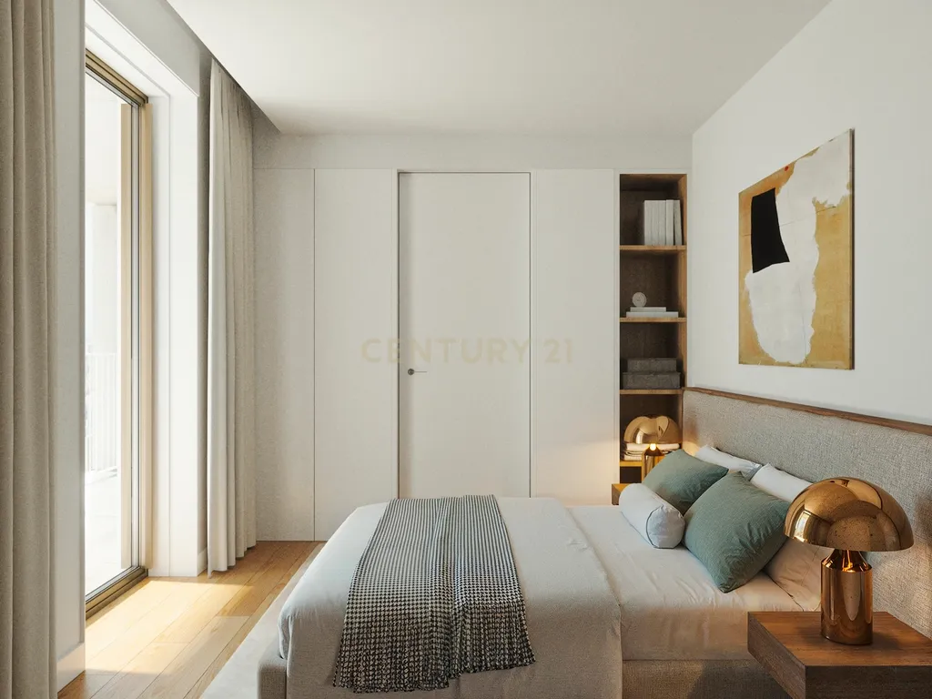 Luxuoso Apartamento T2 com Vista Mar em Bonfim, Porto - Image 11