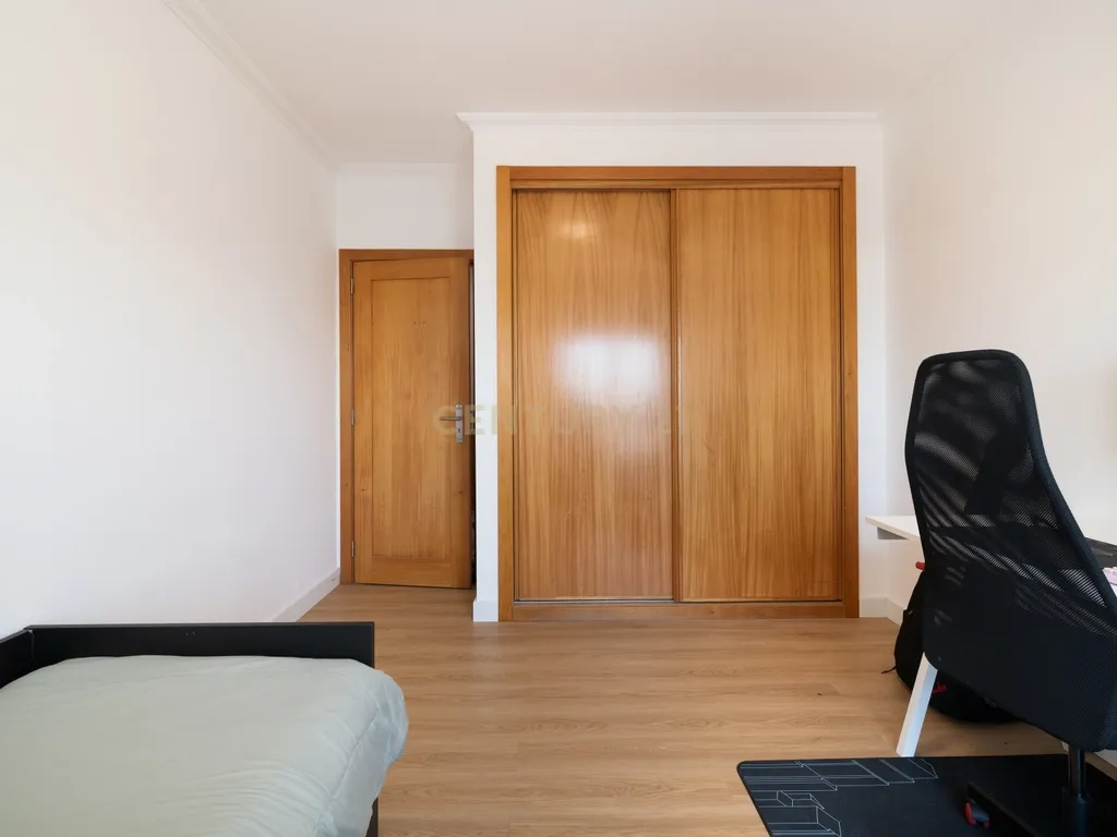 Apartamento T2 - Vialonga - Lisboa - Image 16