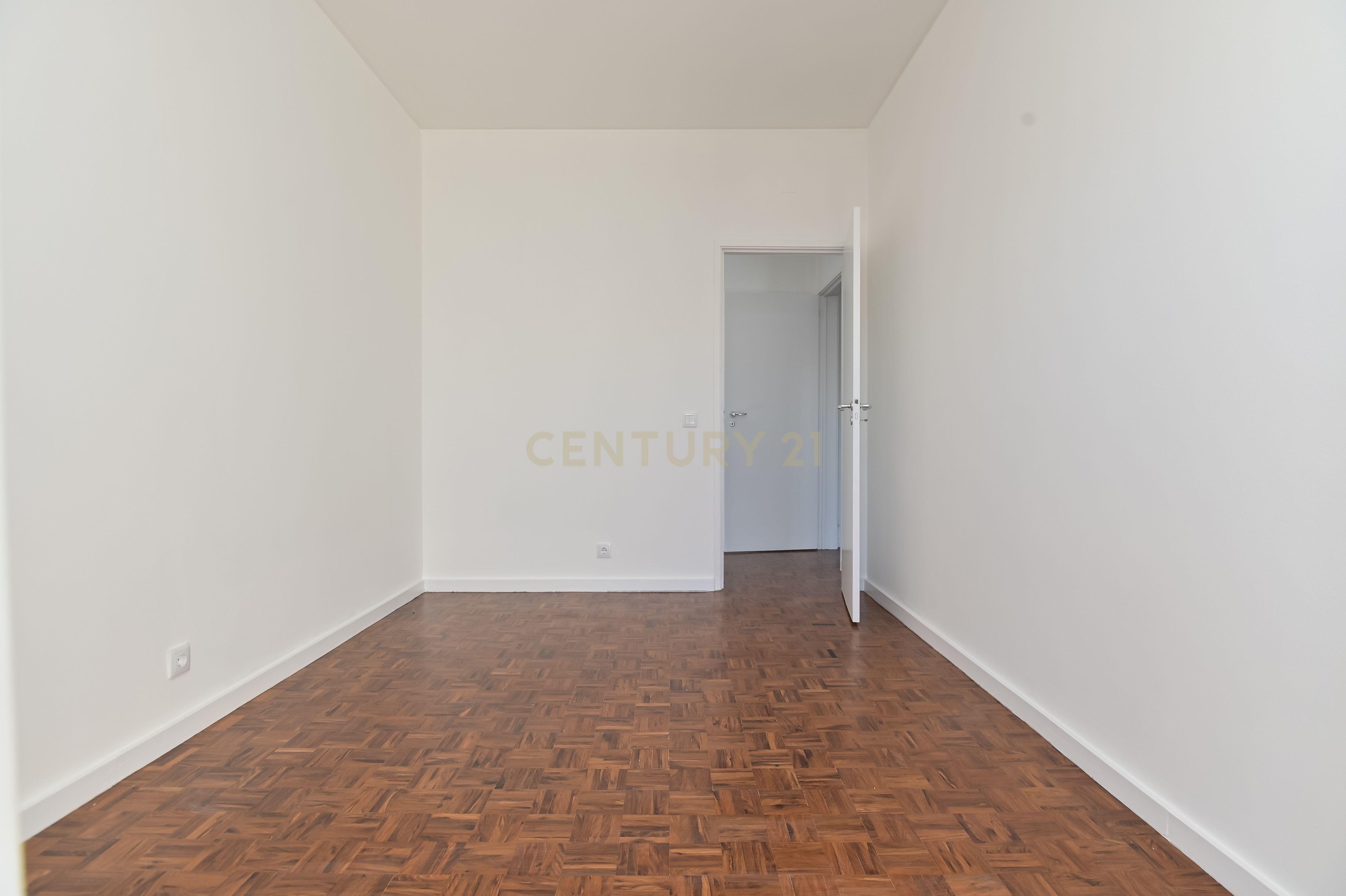 Apartamento T2 renovado para arrendamento em São Domingos de Benfica, Lisboa – pohled 6