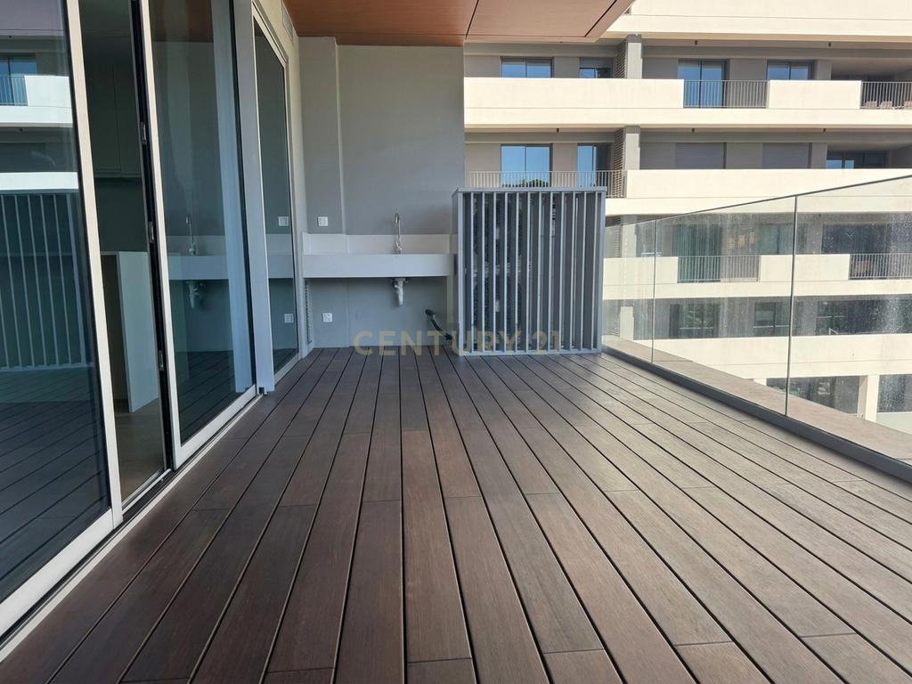 Apartamento Novo em Algés, Oeiras com Vista para a Cidade - Image 11