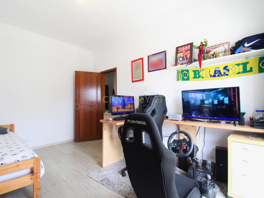 Apartamento T2 Quinta do Conde - Image 8