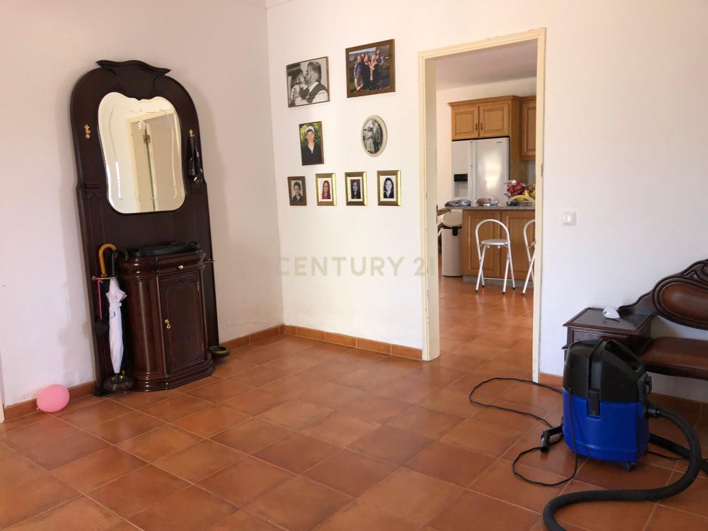 Espetacular Moradia com Piscina e Vinhedo em Campo Maior - Image 25