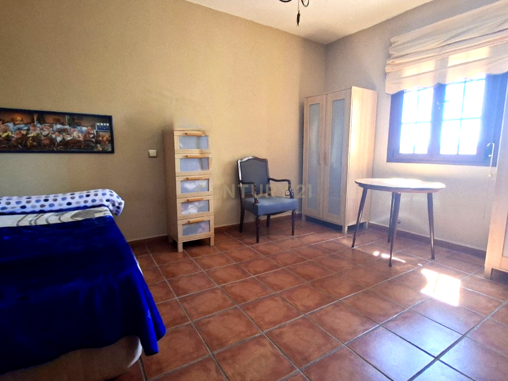 Moradia andaluza independente com piscina privada, jardim bem cuidado, cozinha exterior com churrasqueira e charme tradicional na tranquila zona residencial de Los Arroyos (Arriate), a apenas 10 minutos de Ronda e a menos de uma hora da Costa del Sol — pronta a habitar. - Image 30