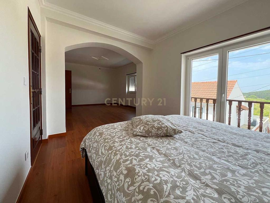 Moradia com Potencial em Rechaldeira, Vilar - Cadaval - Image 2