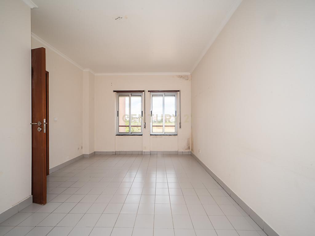 Apartamento T1 em Talaíde, Porto Salvo, Oeiras  - Image 8