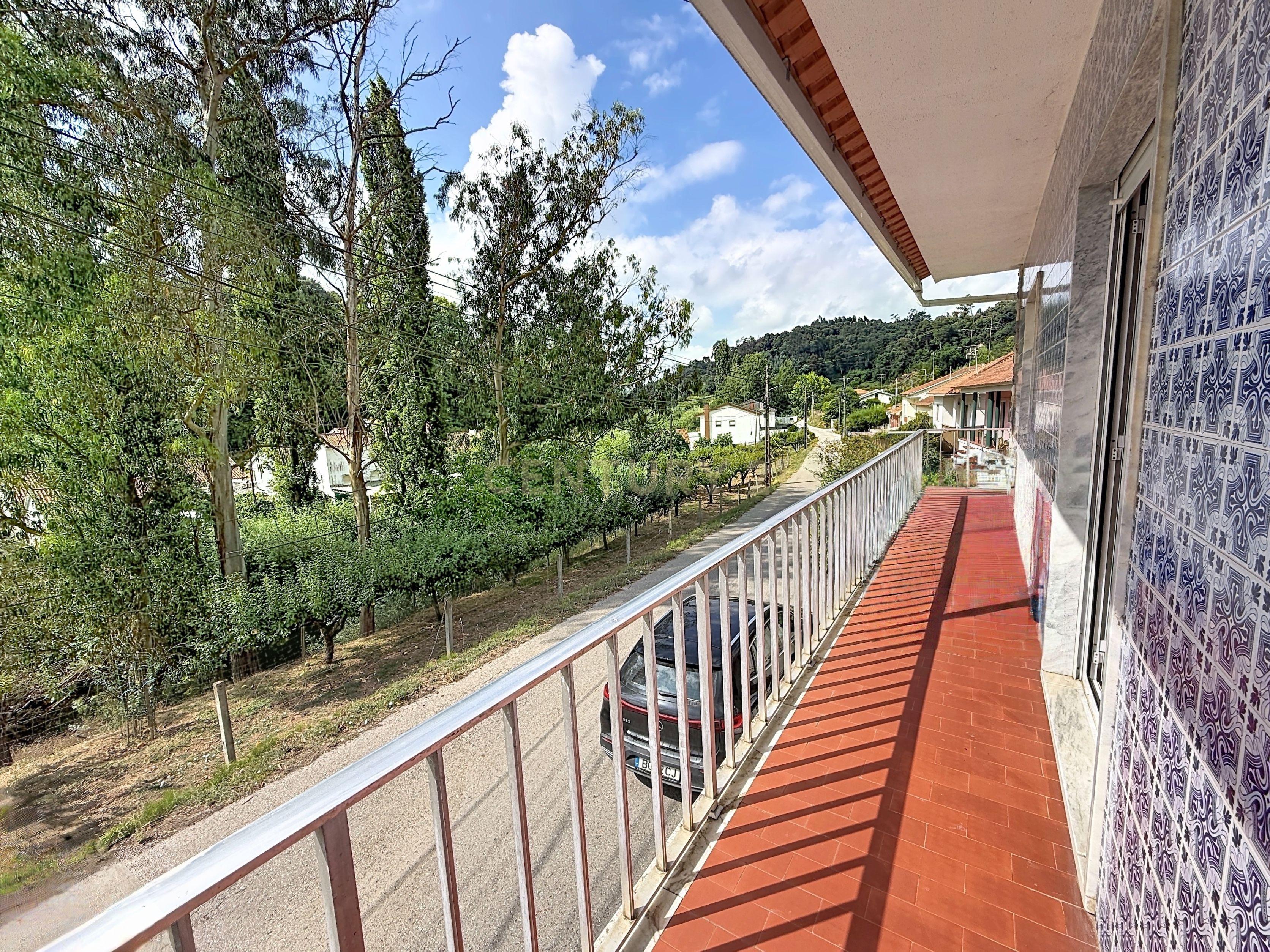 Fotografia 5 de Casa T2  + 1 em, Alcobaça - Vista Deslumbrante para a natureza1 k de Alcobaça