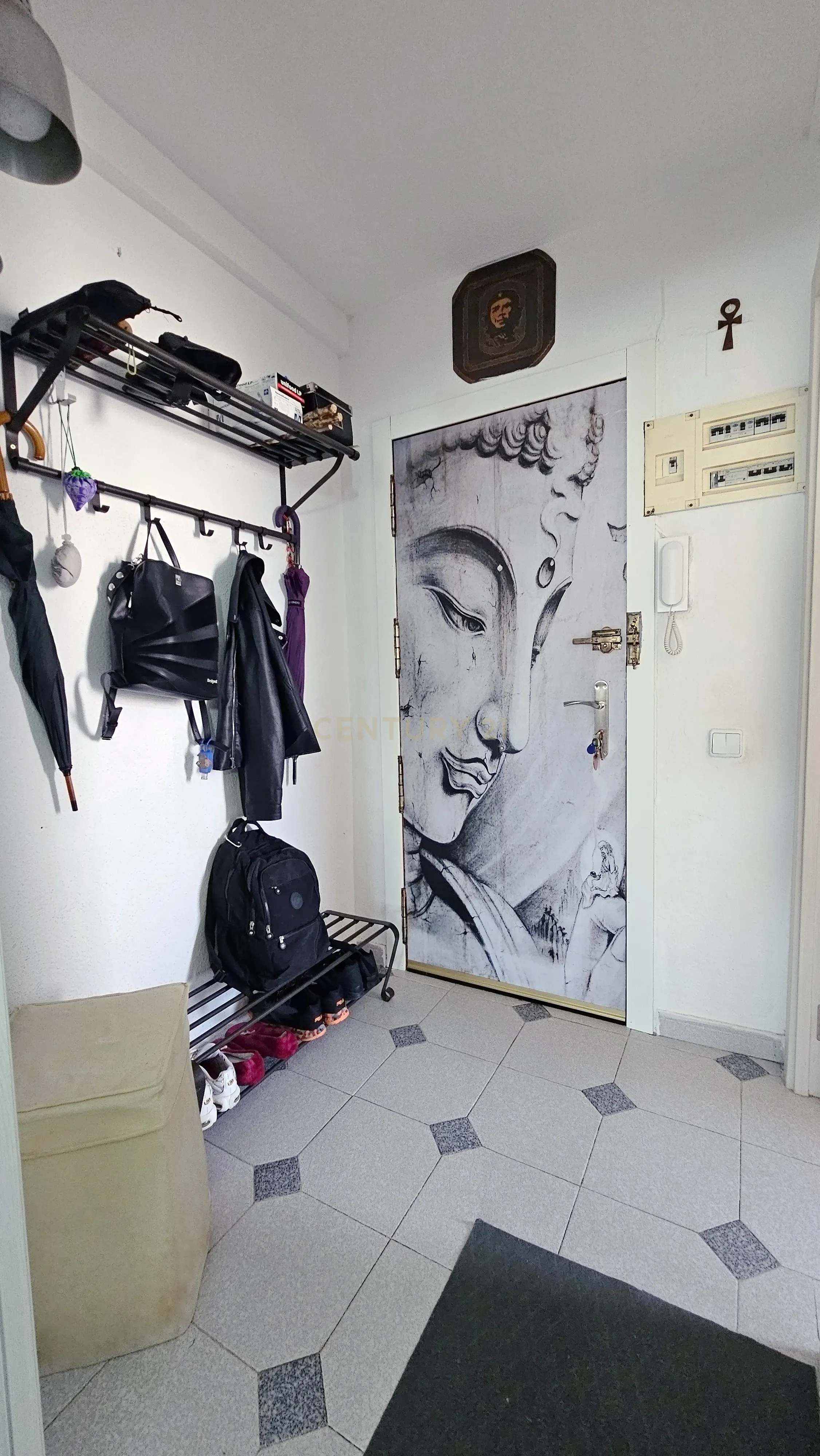- Image 4