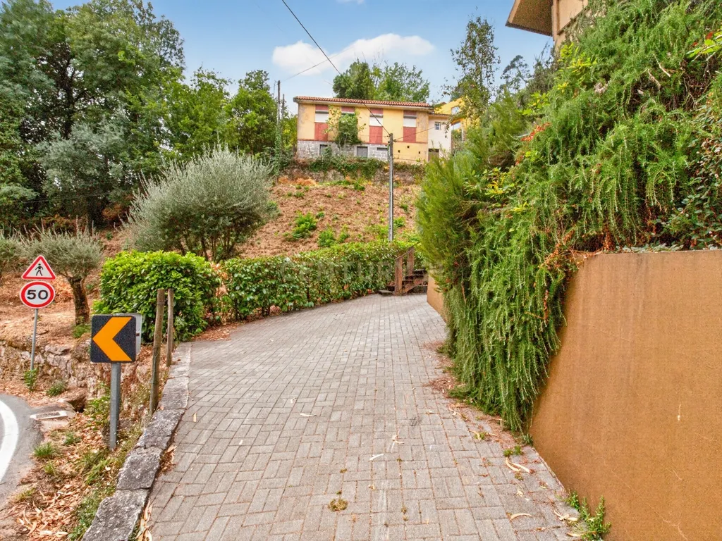 Investimento Raro no Gerês – Propriedade com 3 Apartamentos Independentes e Vista Deslumbrante para a Albufeira da Caniçada - Image 27
