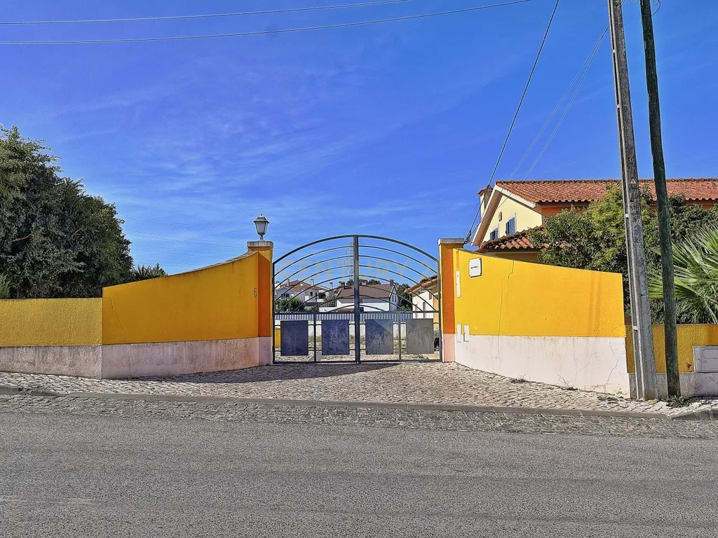 Oportunidade de Investimento, moradia com 6.500 m² de Terreno - Image 25