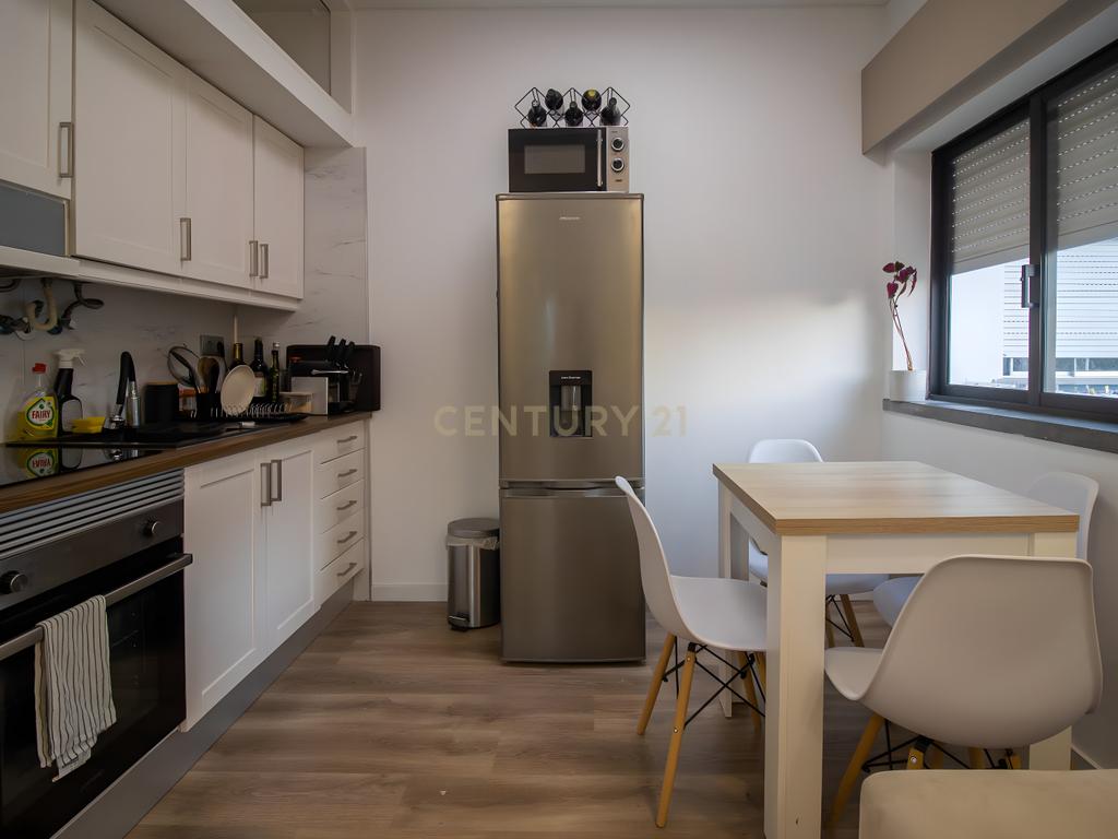 Apartamento T1 em Corroios, Seixal - Oportunidade Única! - Image 2