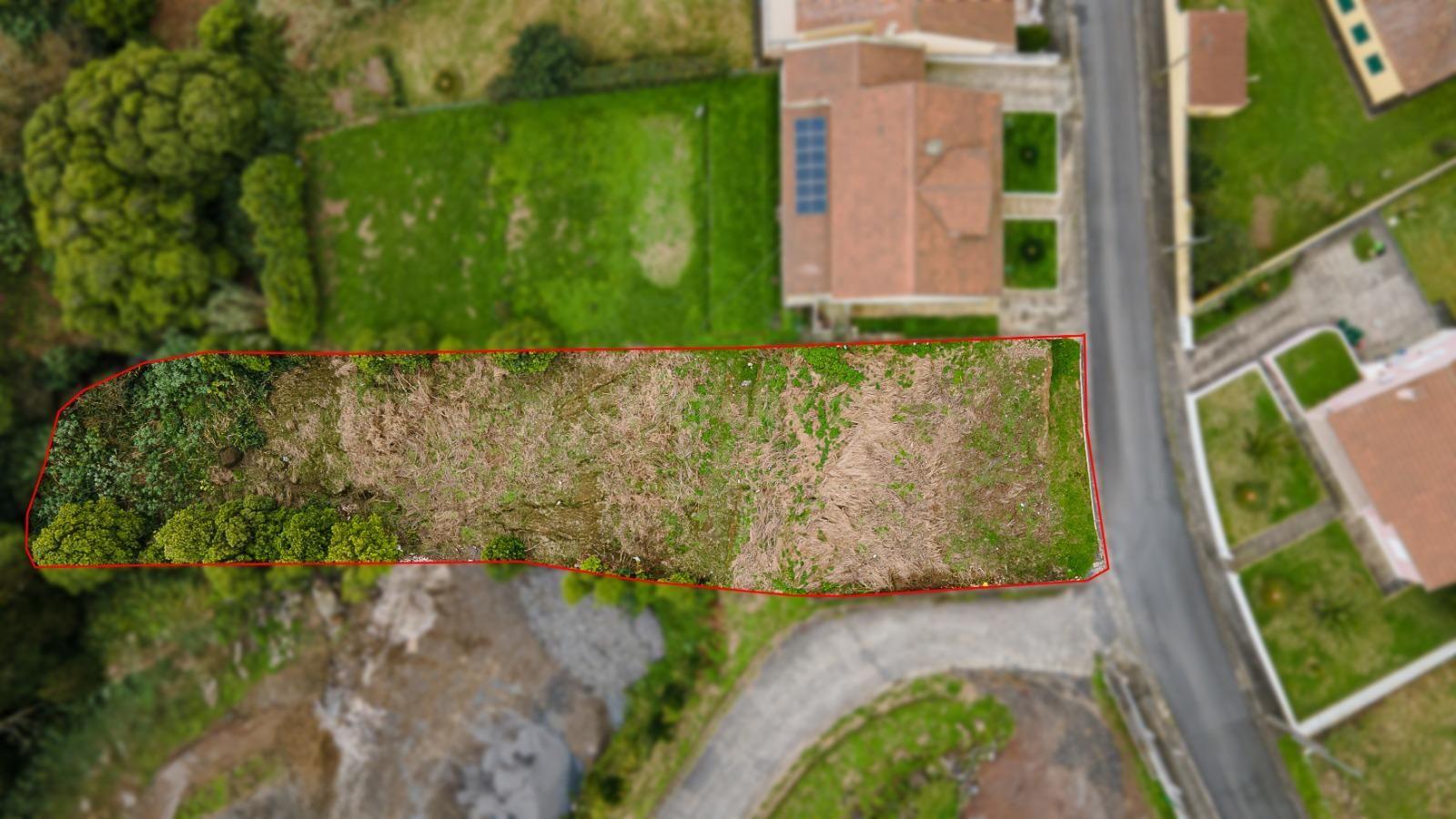 Fotografia 6 de TERRENO ÚNICO COM VISTA MAR E PROJETO APROVADO | LOMBA DO ALCAIDE – POVOAÇÃO