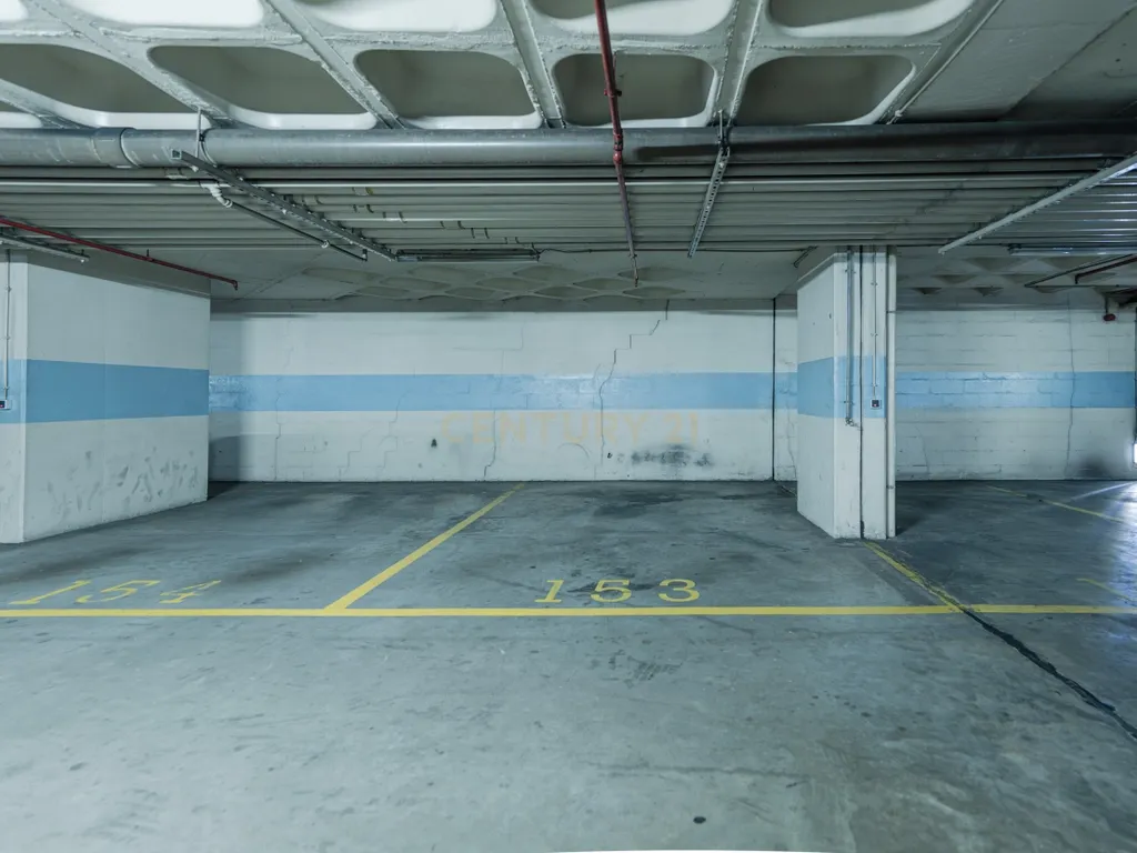 Apartamento T2 em Nova Campolide com Estacionamento - Image 29