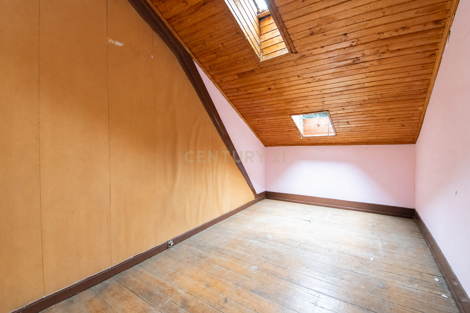 Fotografia 9 de Apartamento 4 na Rua da Sofia — História, centralidade e potencial de investimento