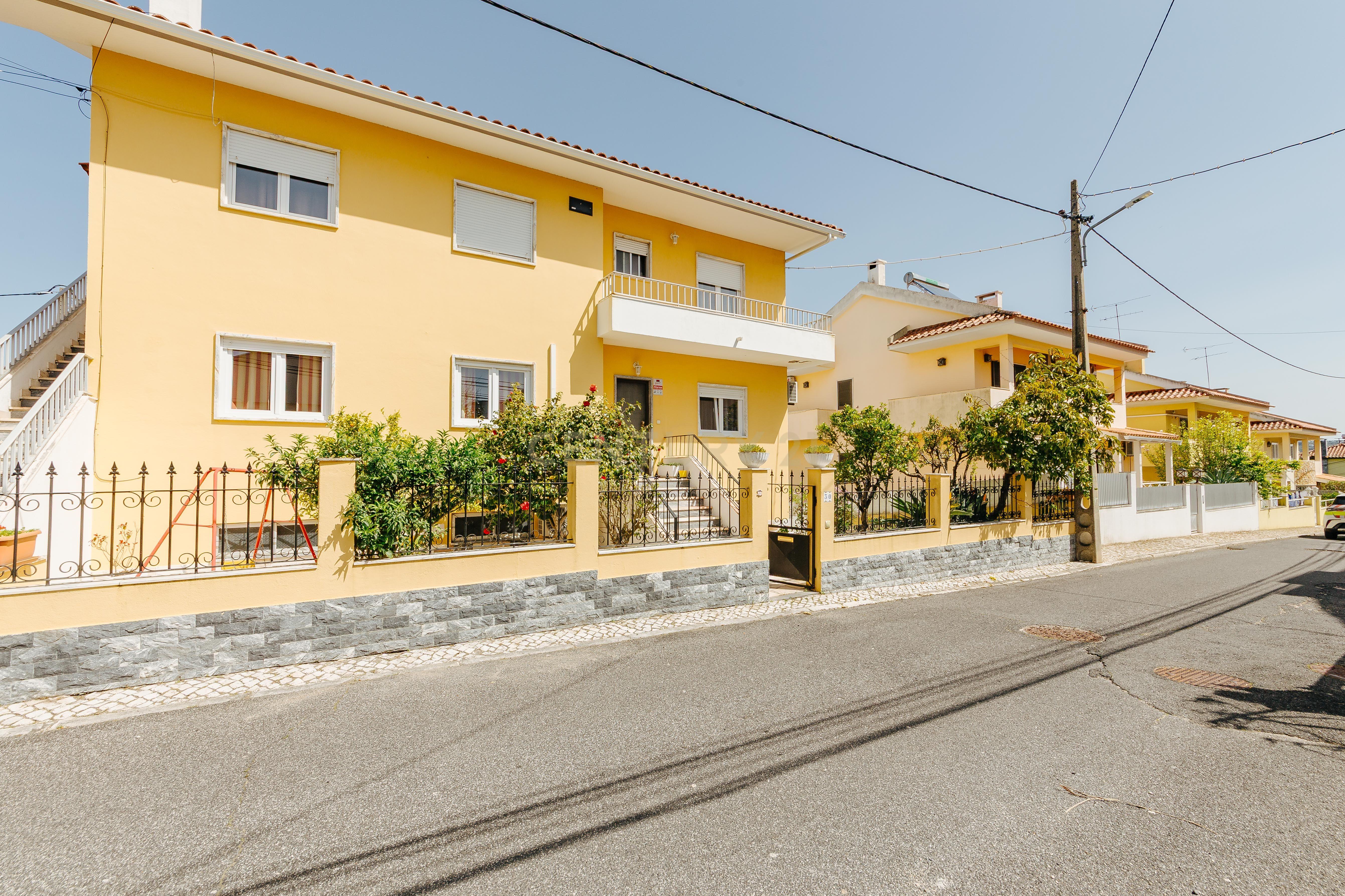 🏡 Moradia T3 Bi-Familiar à Venda em Loures — Quinta Nova de São Roque - Image 4