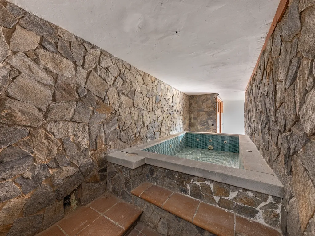 Casa ou vivenda independente na Calle Camamilla, Aiguaviva Parc, Vidreres, Girona, Costa Brava. - Image 18