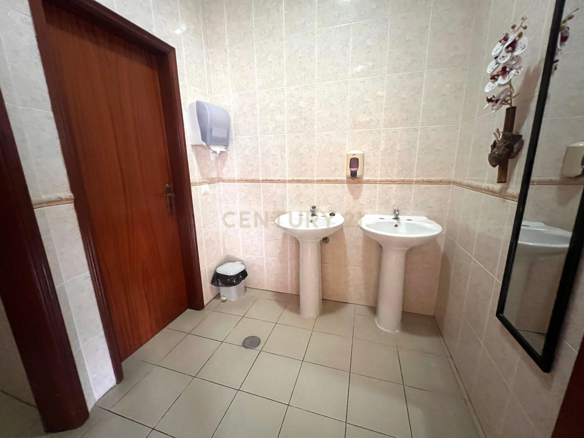 Fotografia 11 de Prédio no Nadadouro com 3 apartamentos + restaurante + potencial para mais 3 apartamentos