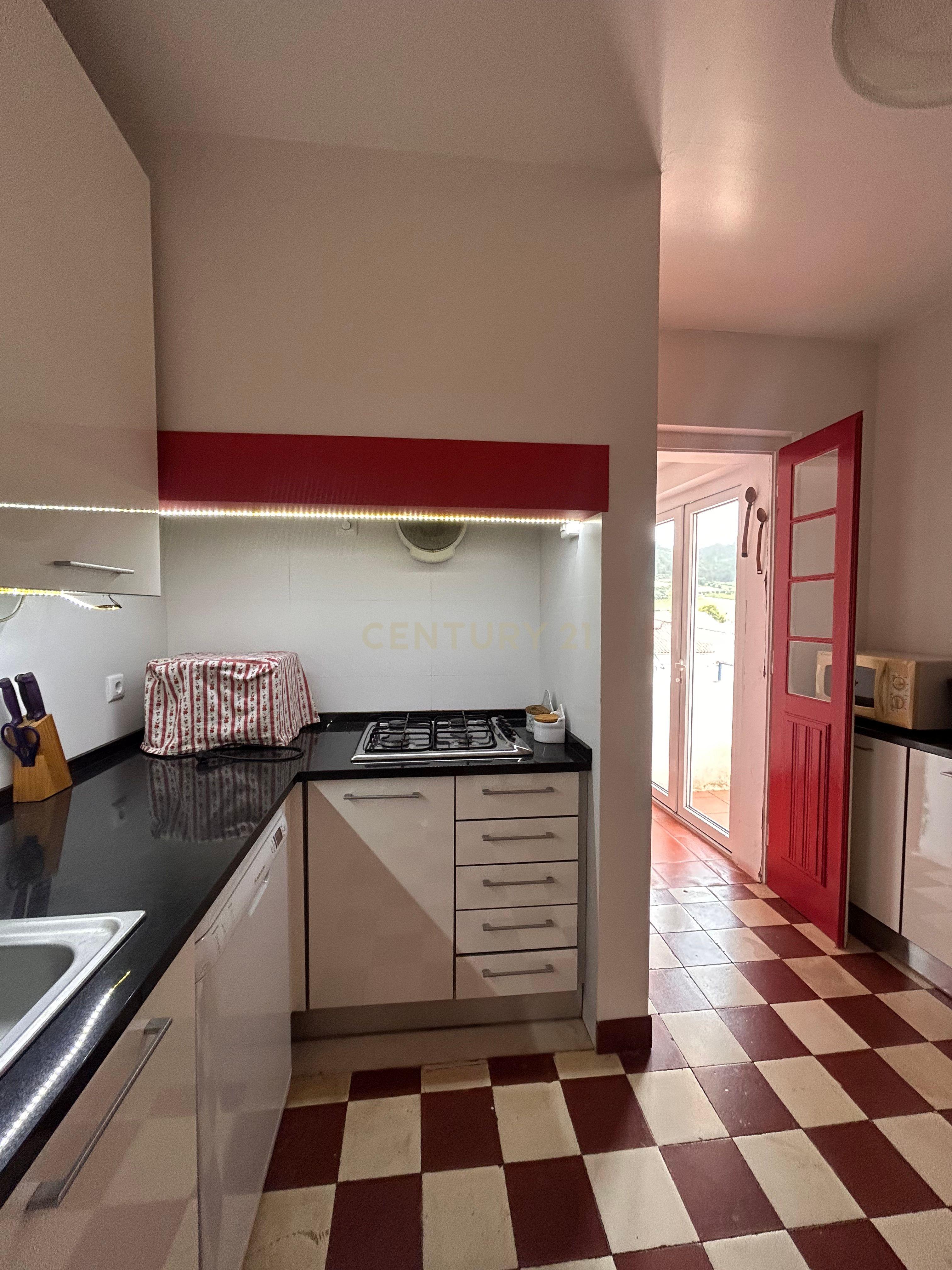 Moradia T3 à venda em Maxial e Monte Redondo, Torres Vedras — foto 4