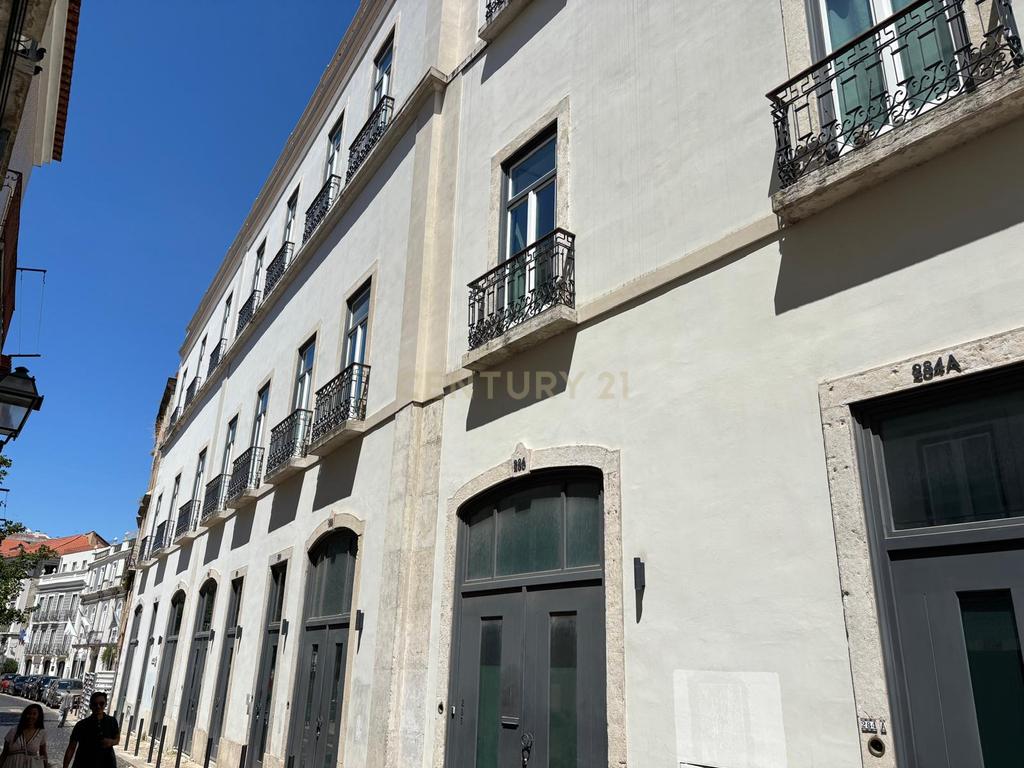 Apartamento Charmoso no Coração do Intendente com Licença para Alojamento Local - Image 14
