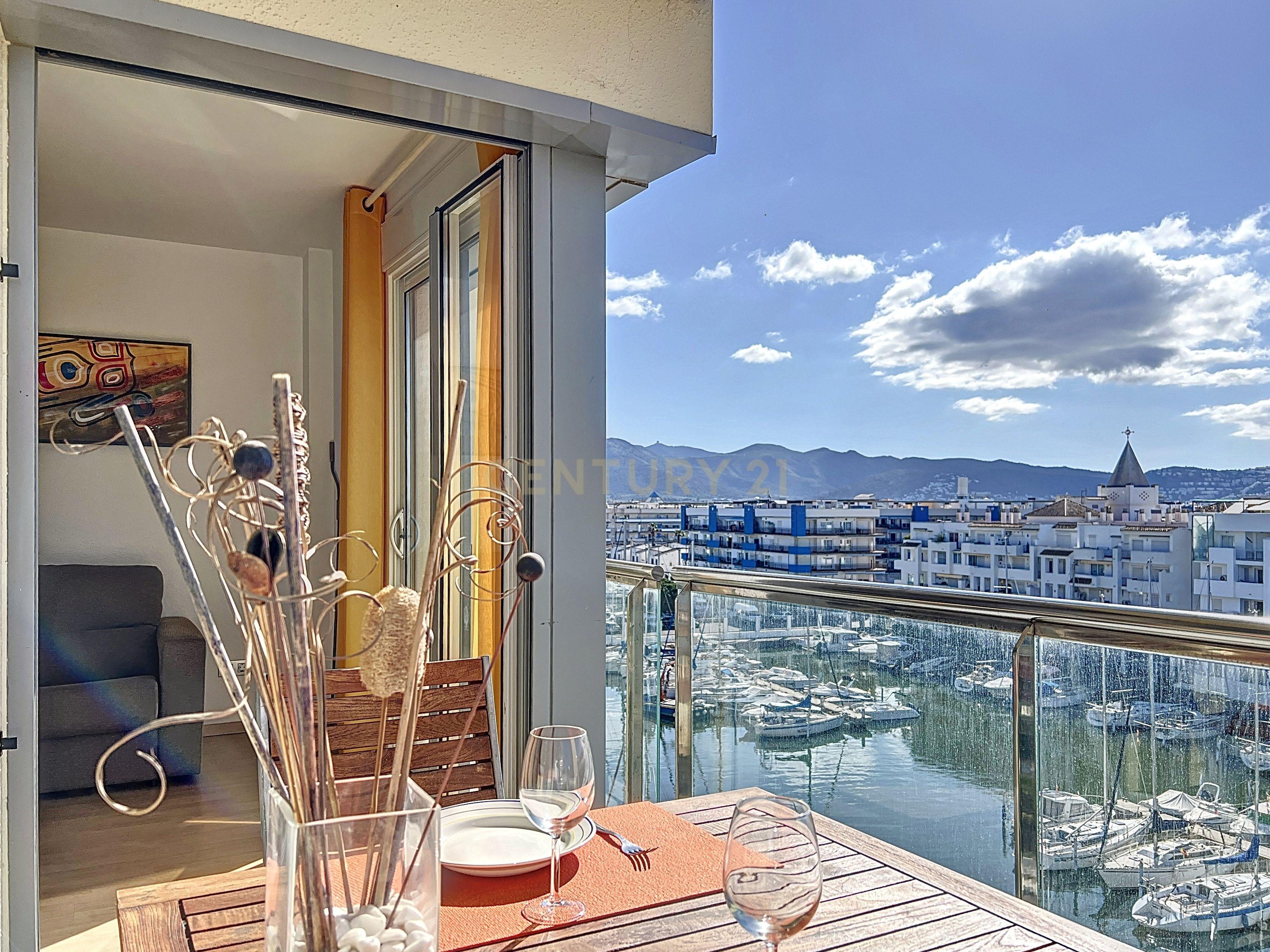 PARA VENDA - EM ROSAS NA COSTA BRAVA - EXCELENTE APARTAMENTO T1 COM VISTA PARA O MAR E PARA O CANAL - Image 3