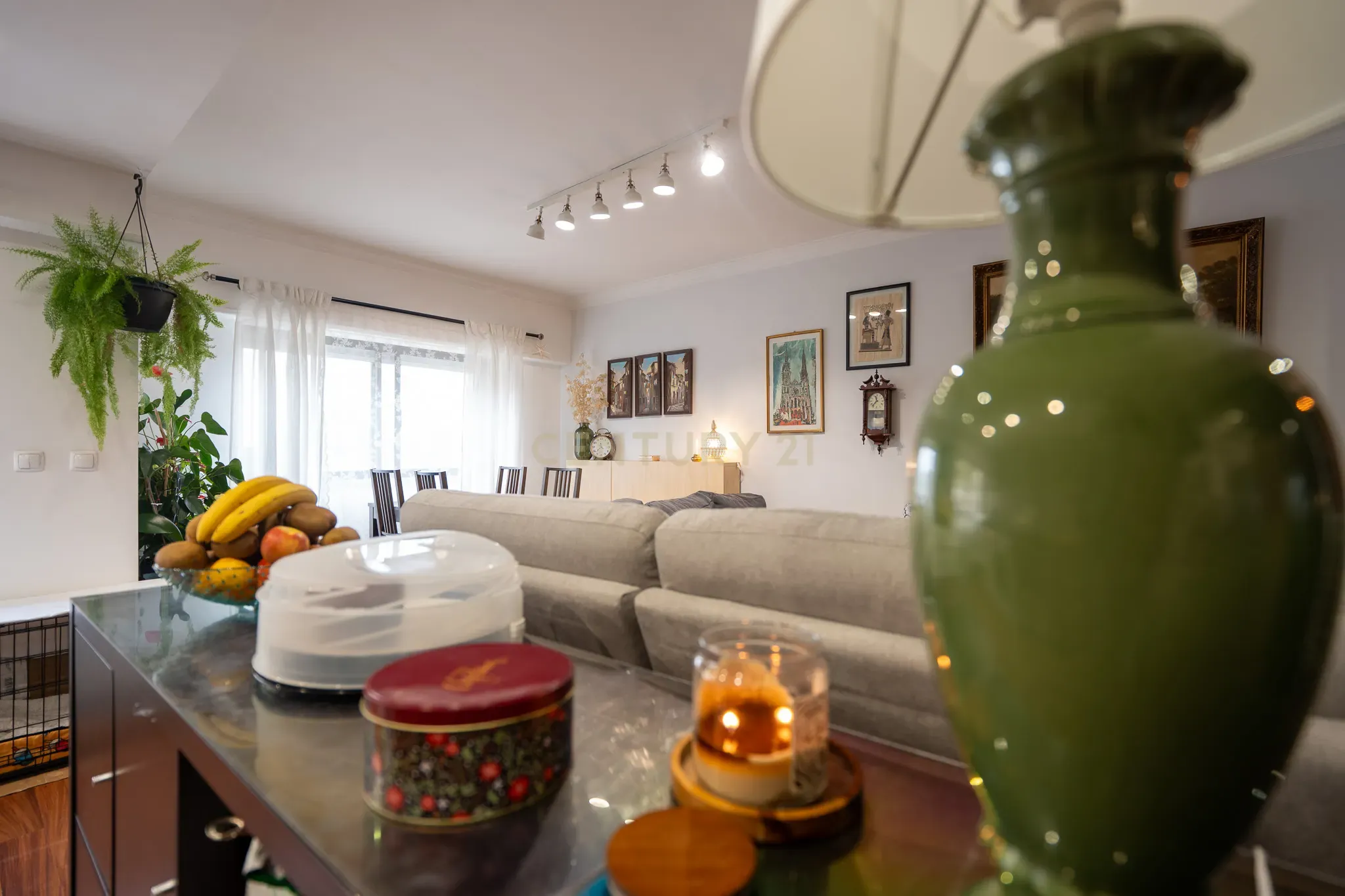 Apartamento T3 com garagem para 2 viaturas Monte Abraão - Image 11