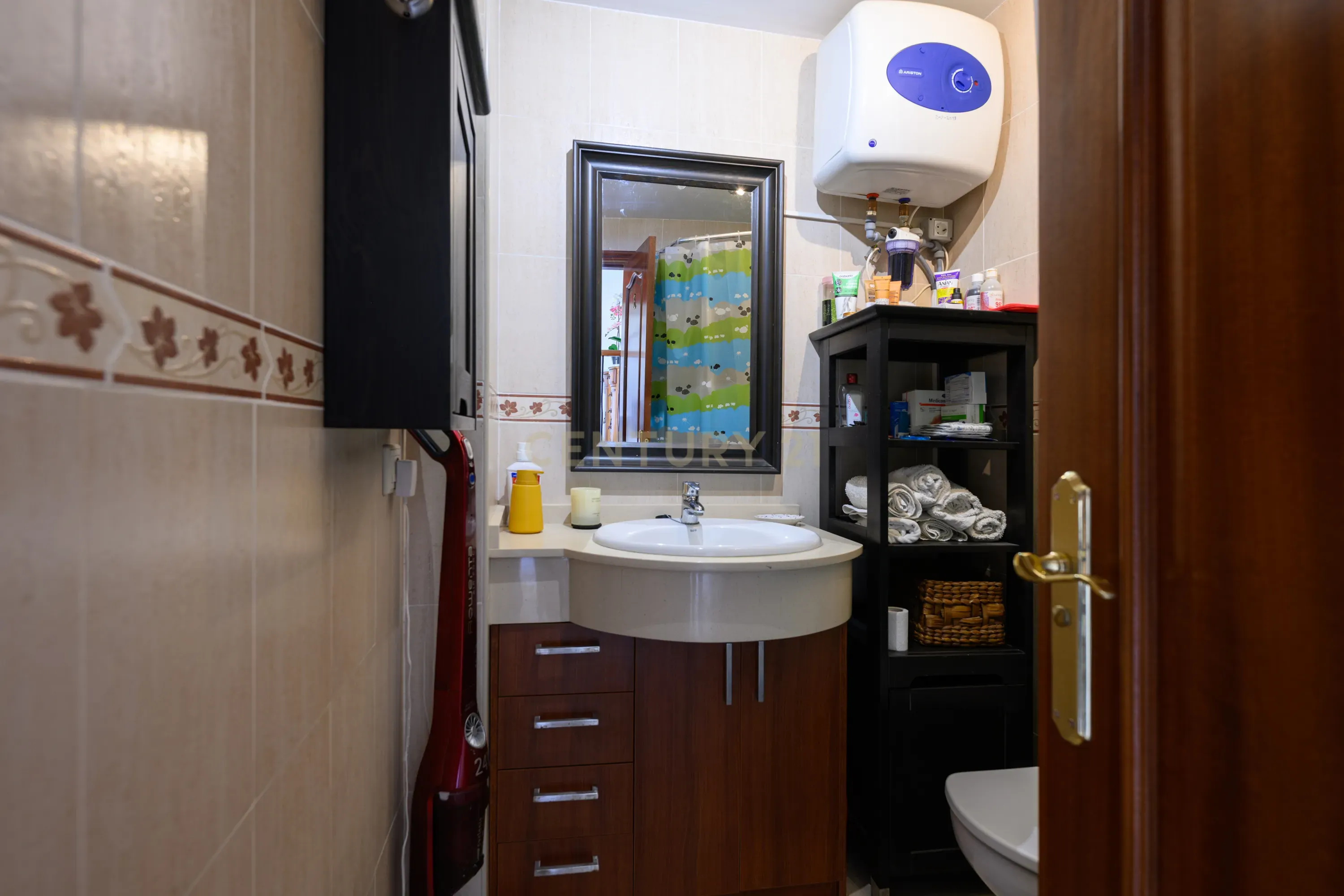 - Image 12