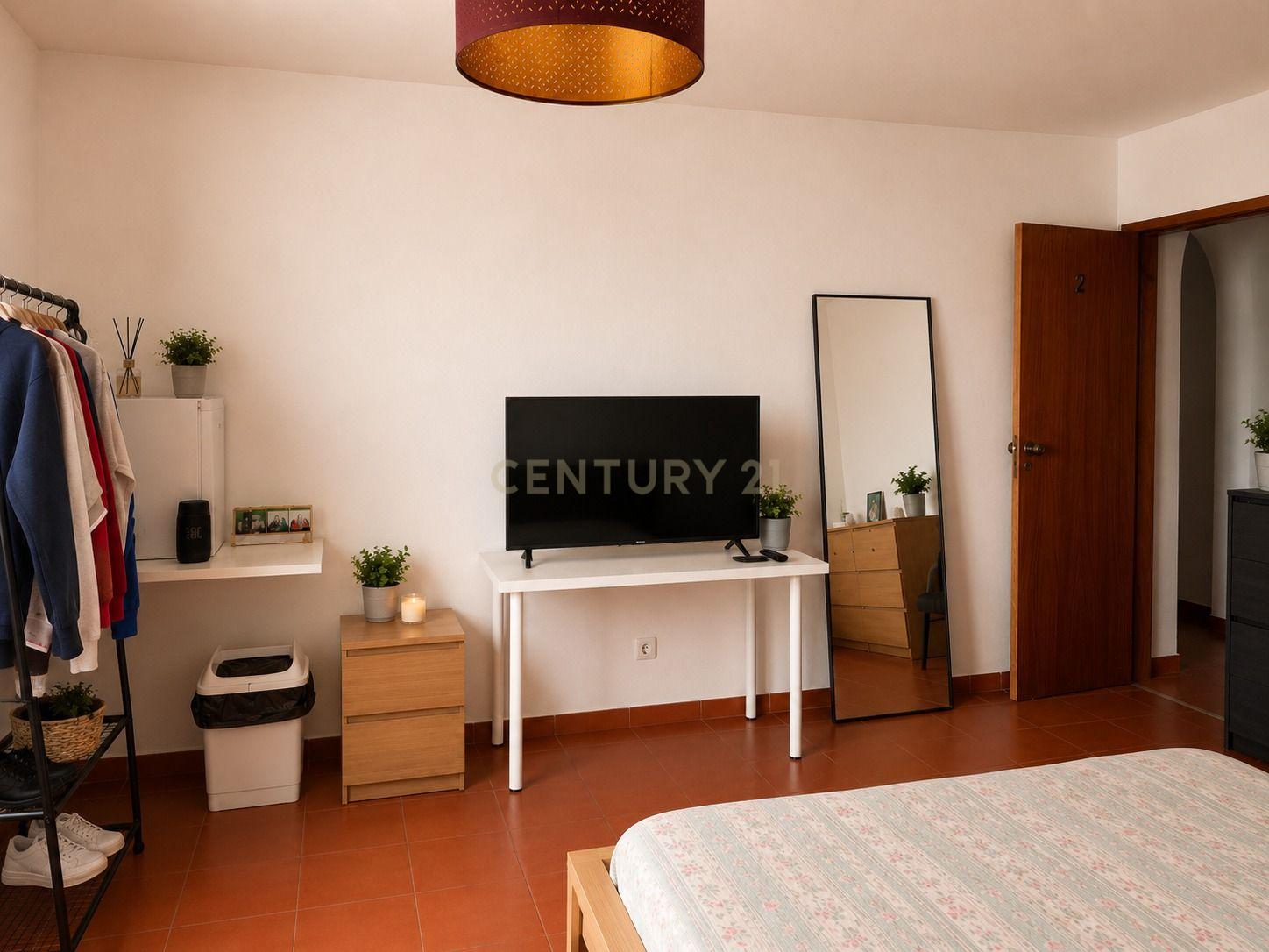 Fotografia 11 de Apartamento T2 - Algueirão- Mem Martim