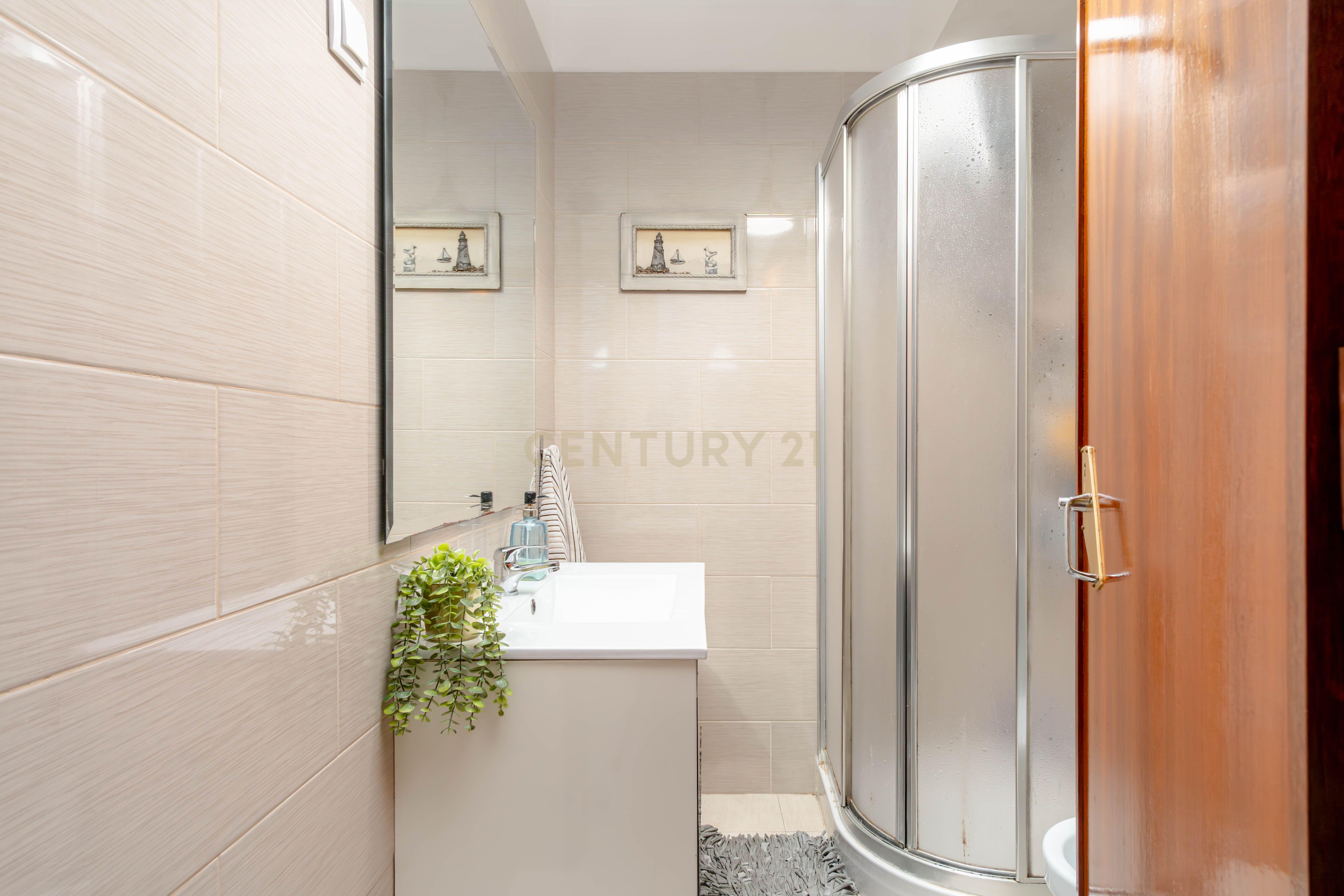 Fotografia 10 de Apartamento  T2 no Cacém  com muita luz natural e com elevador! - CPCV assinado