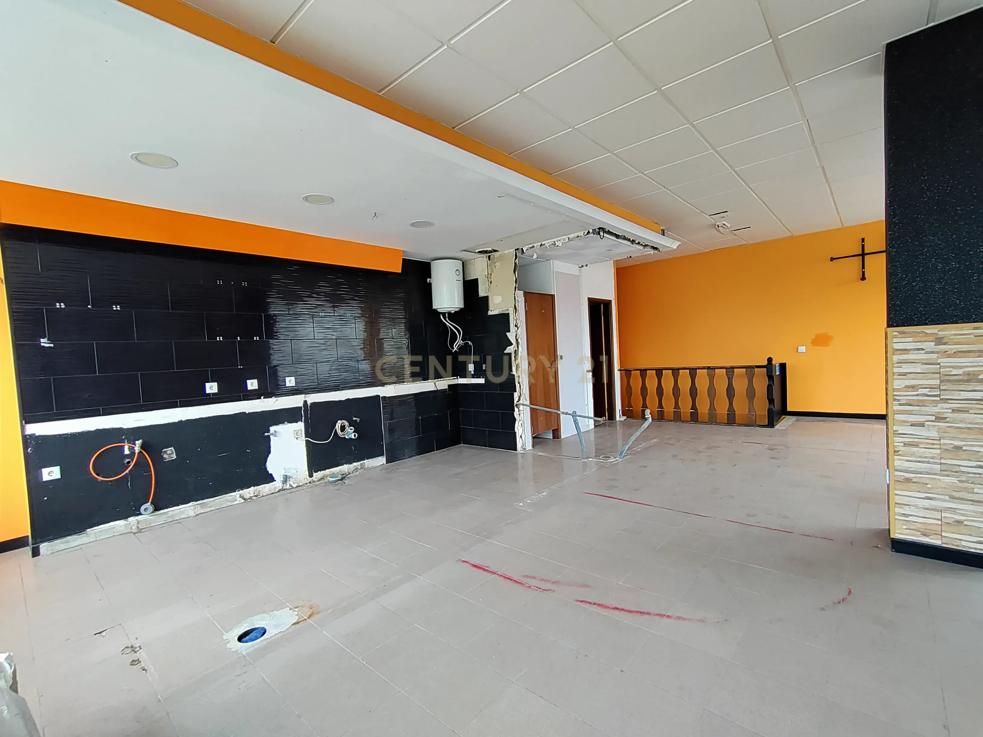 🏢 Loja com Cave para Comércio – Oportunidade Única em Azurara, Vila do Conde! 🏢 - Image 6