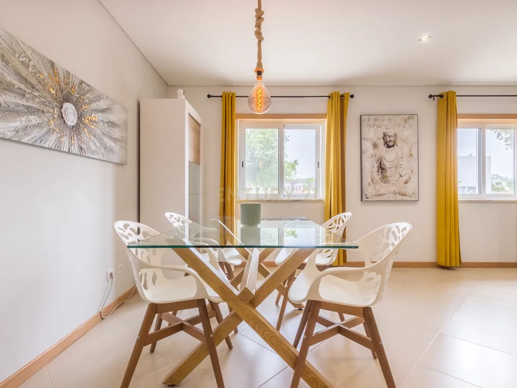 Apartamento T3 | Palhais – Barreiro | R/C – 145m2 - Image 3