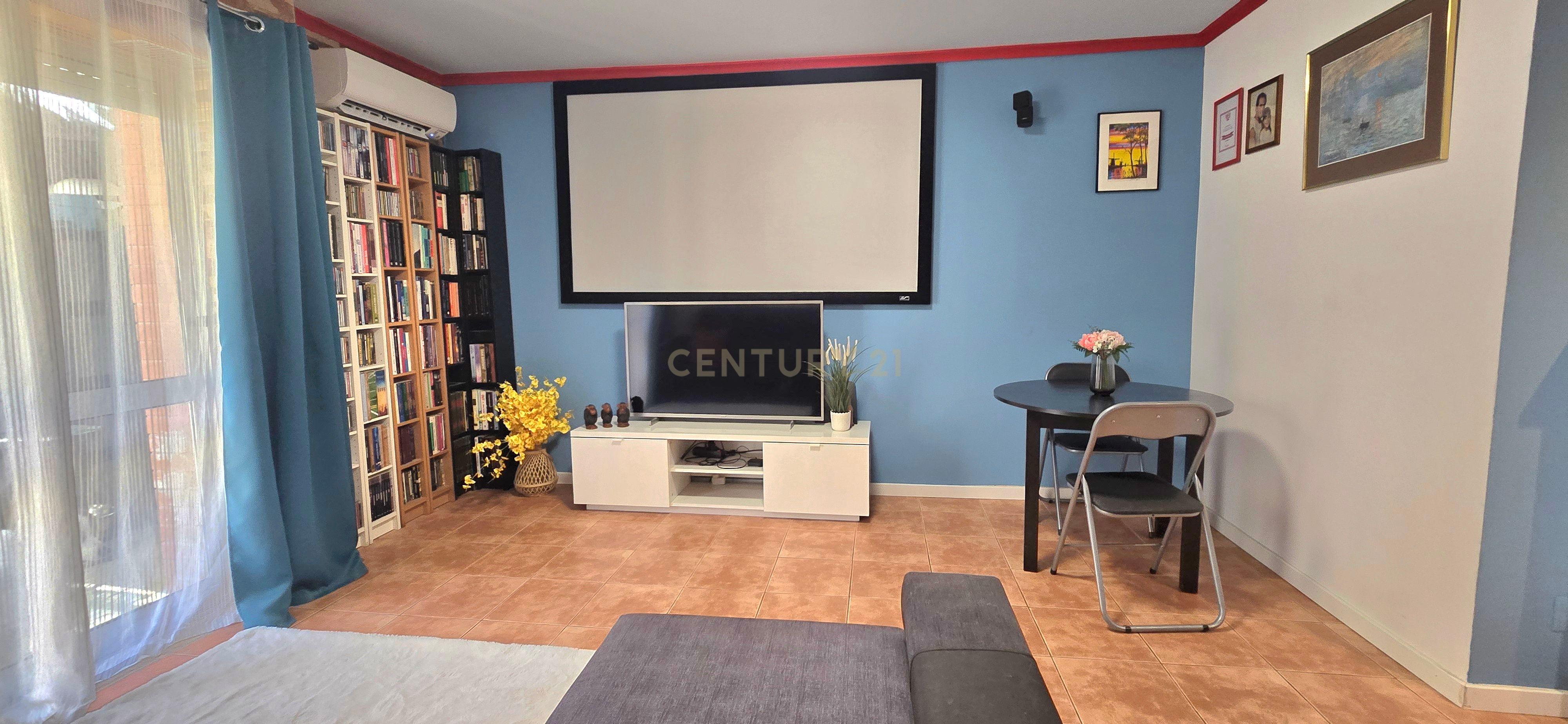 Fotografia 4 de Apartamento T1 Moderno com Logradouro Privativo e AC – Monte da Caparica