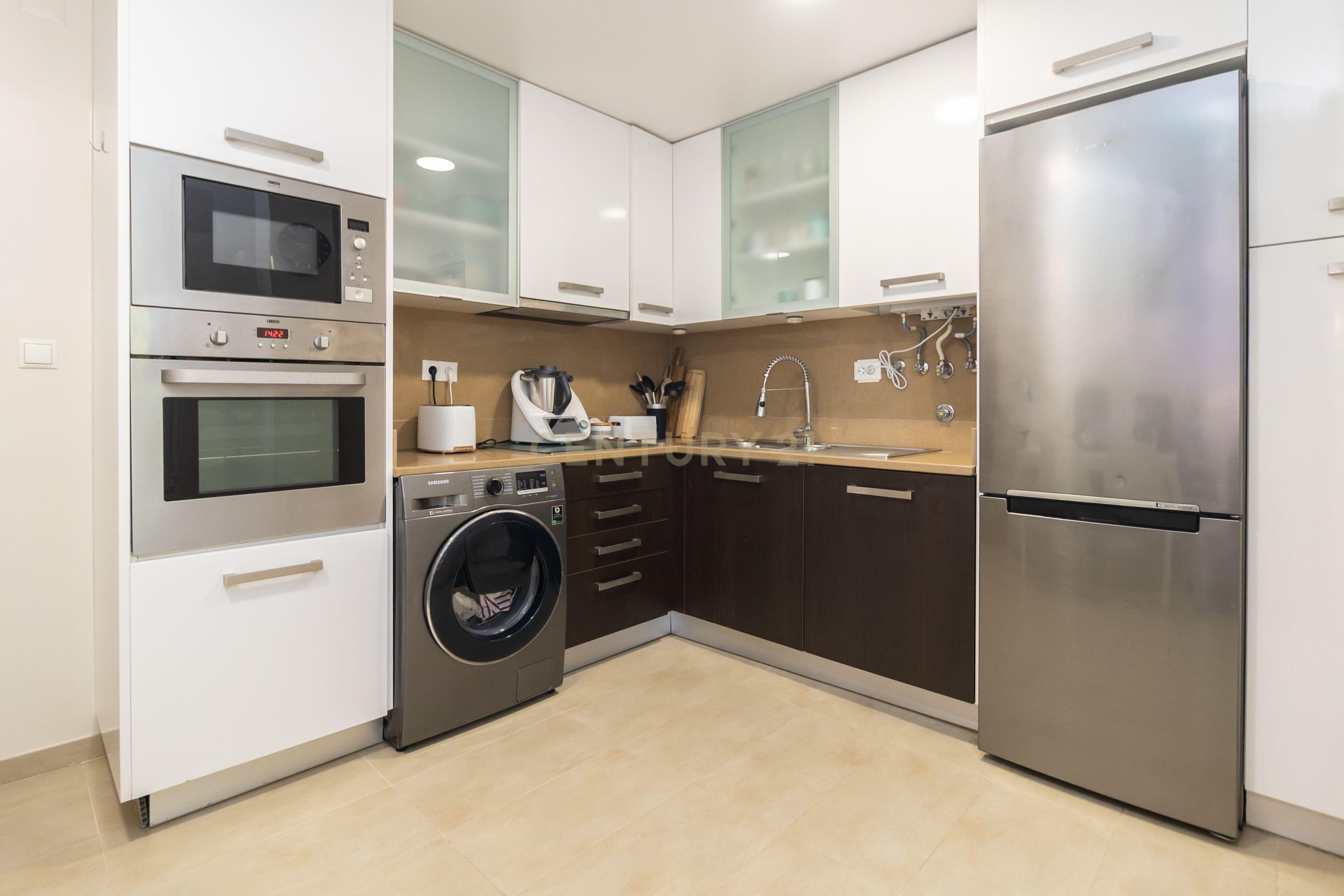Fotografia 8 de T3 com 125 m² | Quinta de São Macário | Suíte, Varanda e Arrecadação