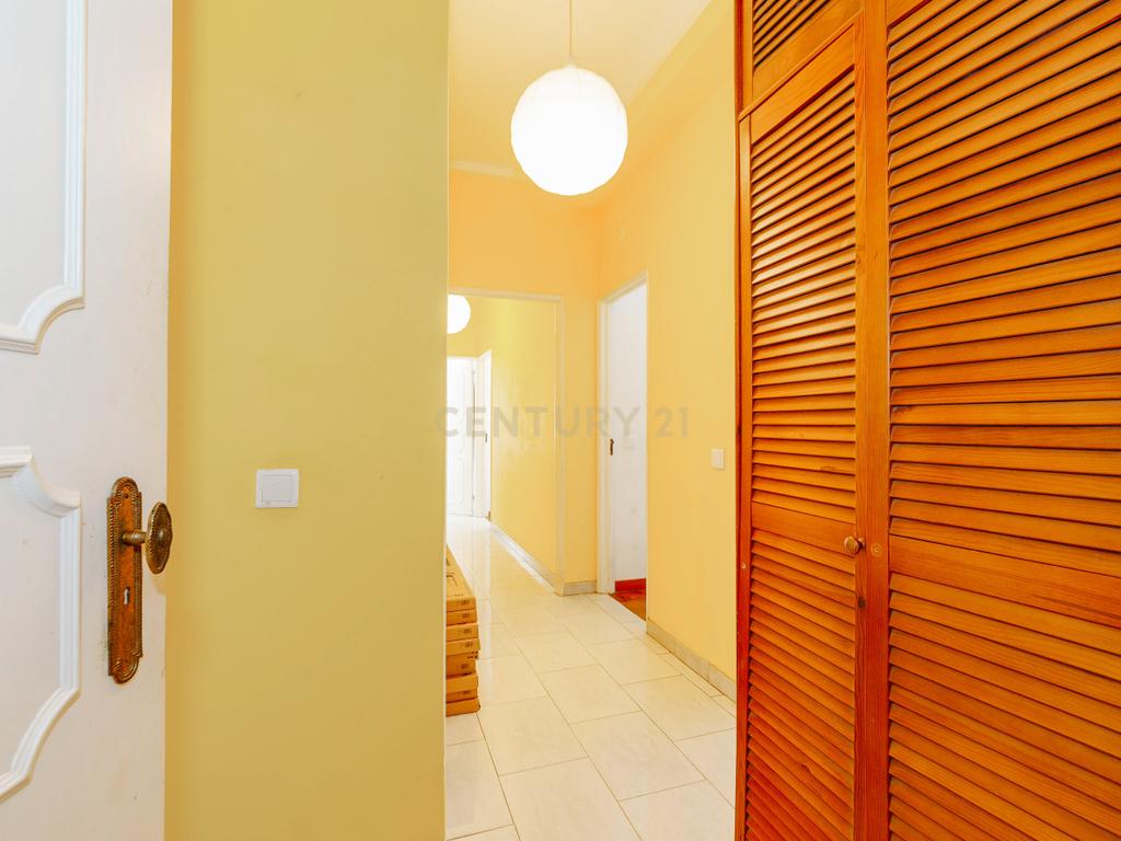 Apartamento T3 à Venda – Olivais, Rua Cidade da Beira - Image 13