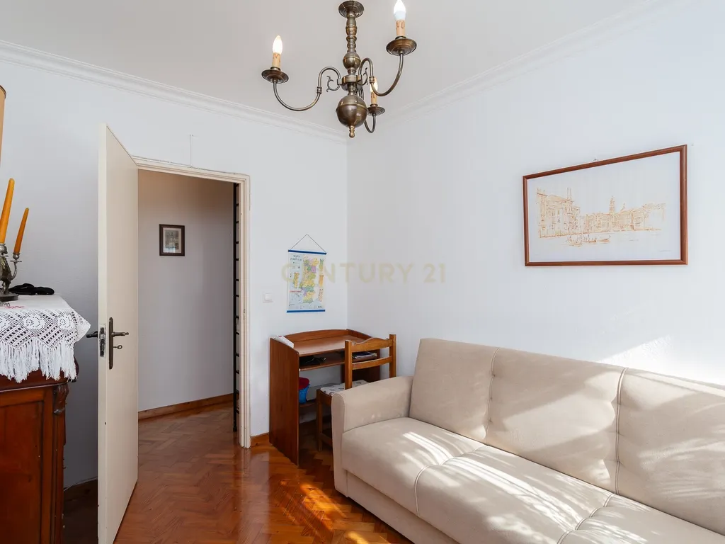 T2 nos Olivais – Zona Tranquila com Bons Acessos - Image 11