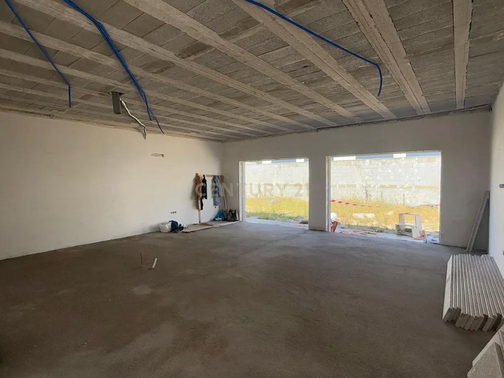 Moradia Geminada Chave na Mão – Fase Final de Construção! - Image 27