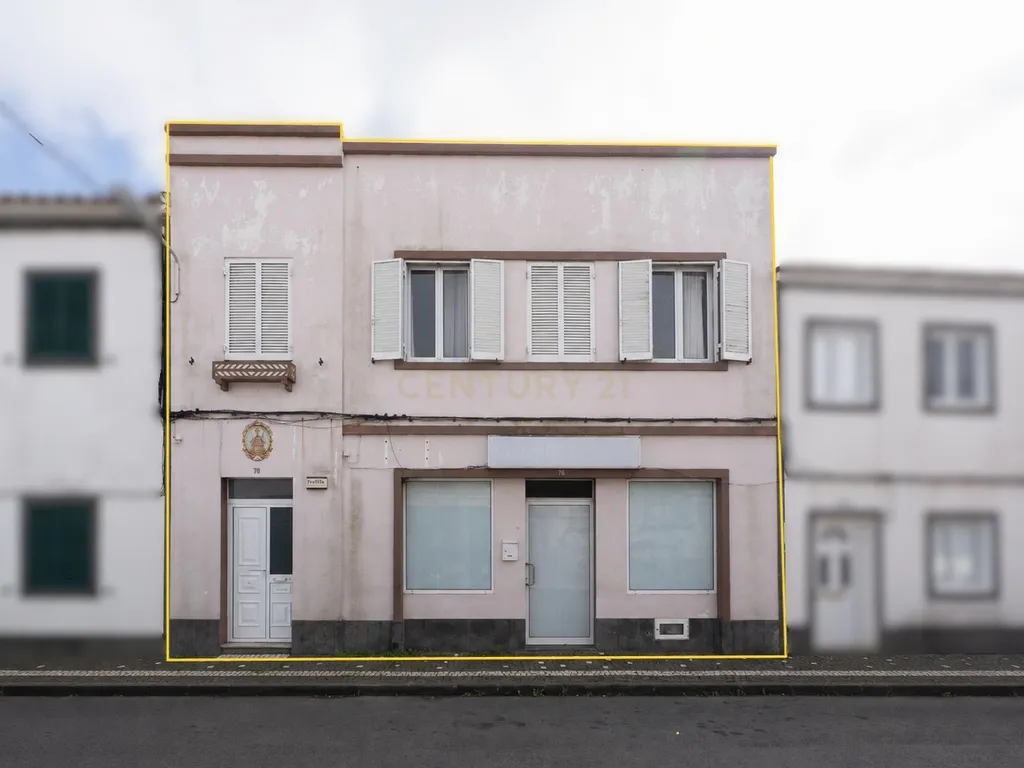 🏡 Moradia T3 + Espaço Comercial 🏪 | Livramento | Ponta Delgada📍 - Image 1
