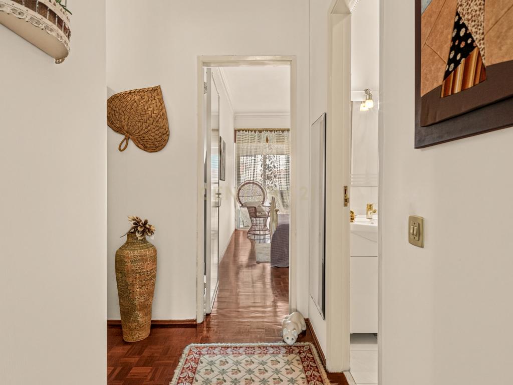 Apartamento T2 com Duas Varandas e Excelente Localização - Image 22