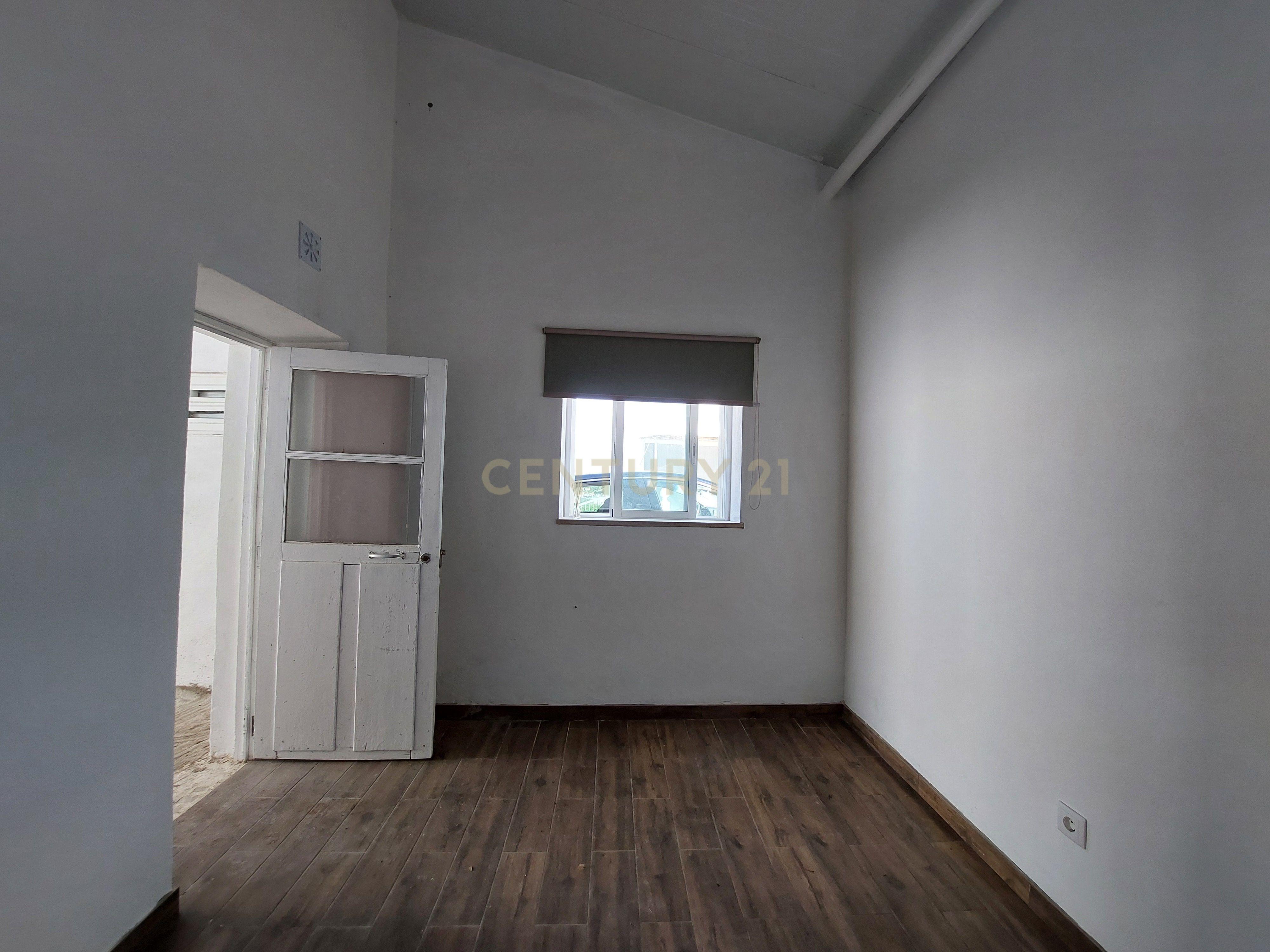 📍 LOULÉ | Moradia Térrea típica Algarvia para Recuperar - Image 25
